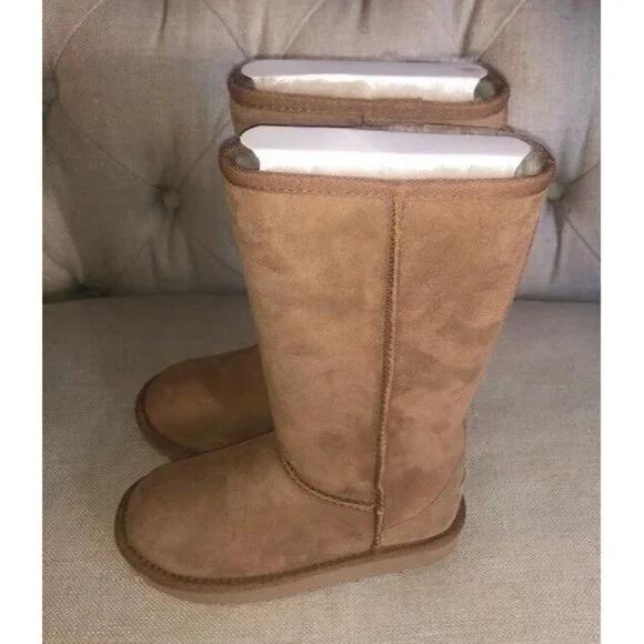NEW $180 UGG KID'S CHESTNUT CLASSIC TALL BOOTS (YOUTH) US SIZE 13Y - Picture 5 of 8
